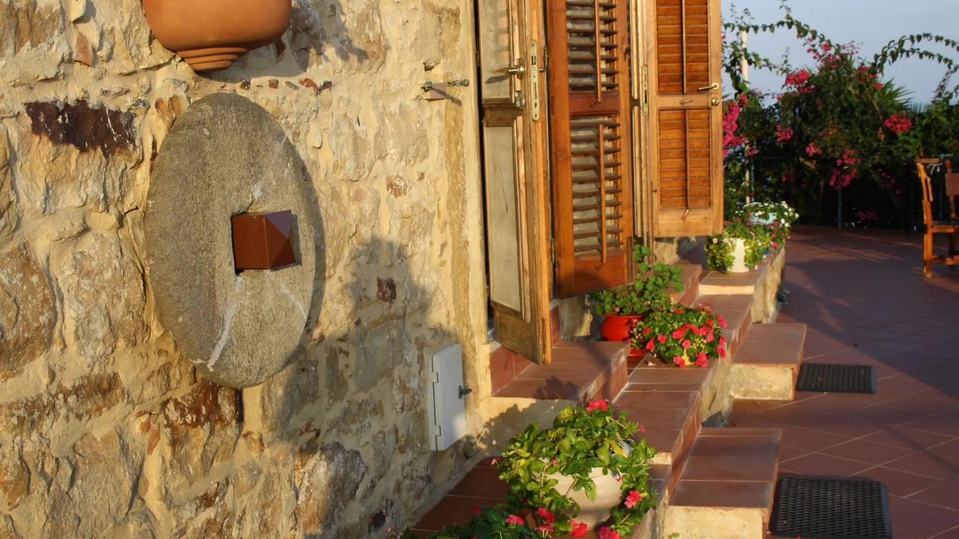 Camere & Case Vacanze Lo Scoglio Castel di Tusa