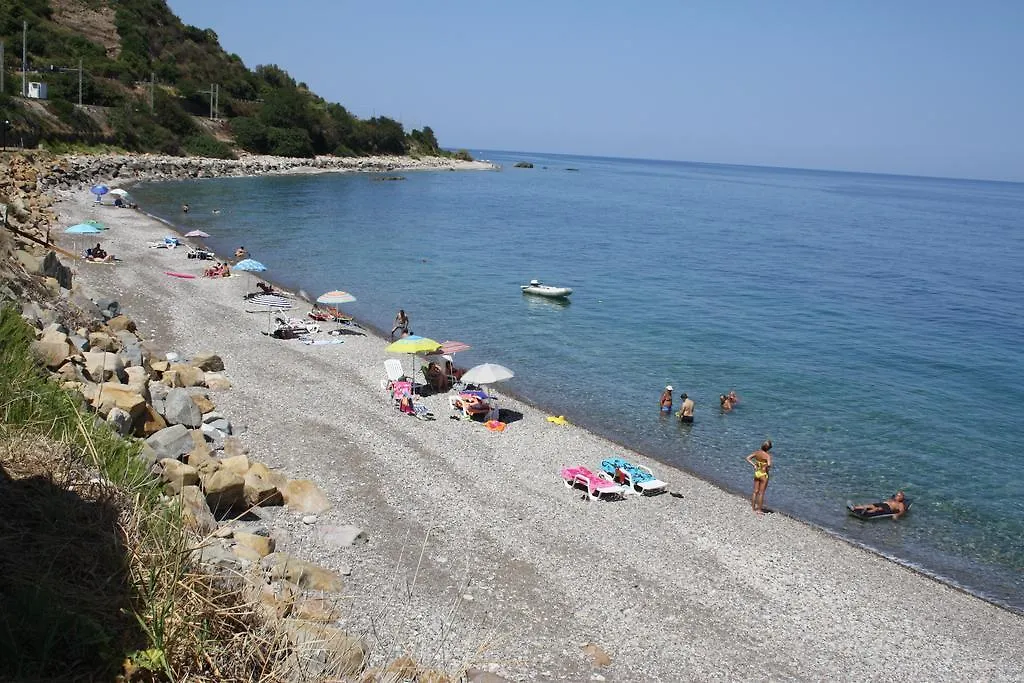 Camere & Case Vacanze Lo Scoglio Castel di Tusa Hébergement de vacances