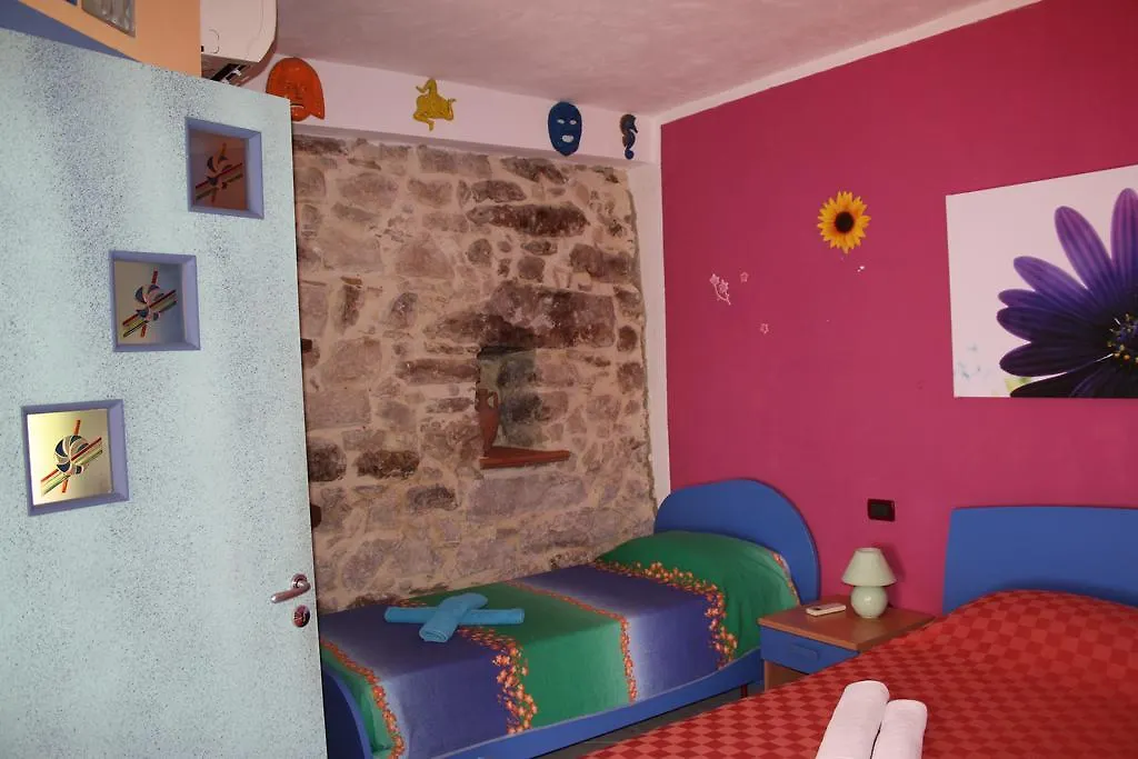 Hébergement de vacances Camere & Case Vacanze Lo Scoglio Castel di Tusa