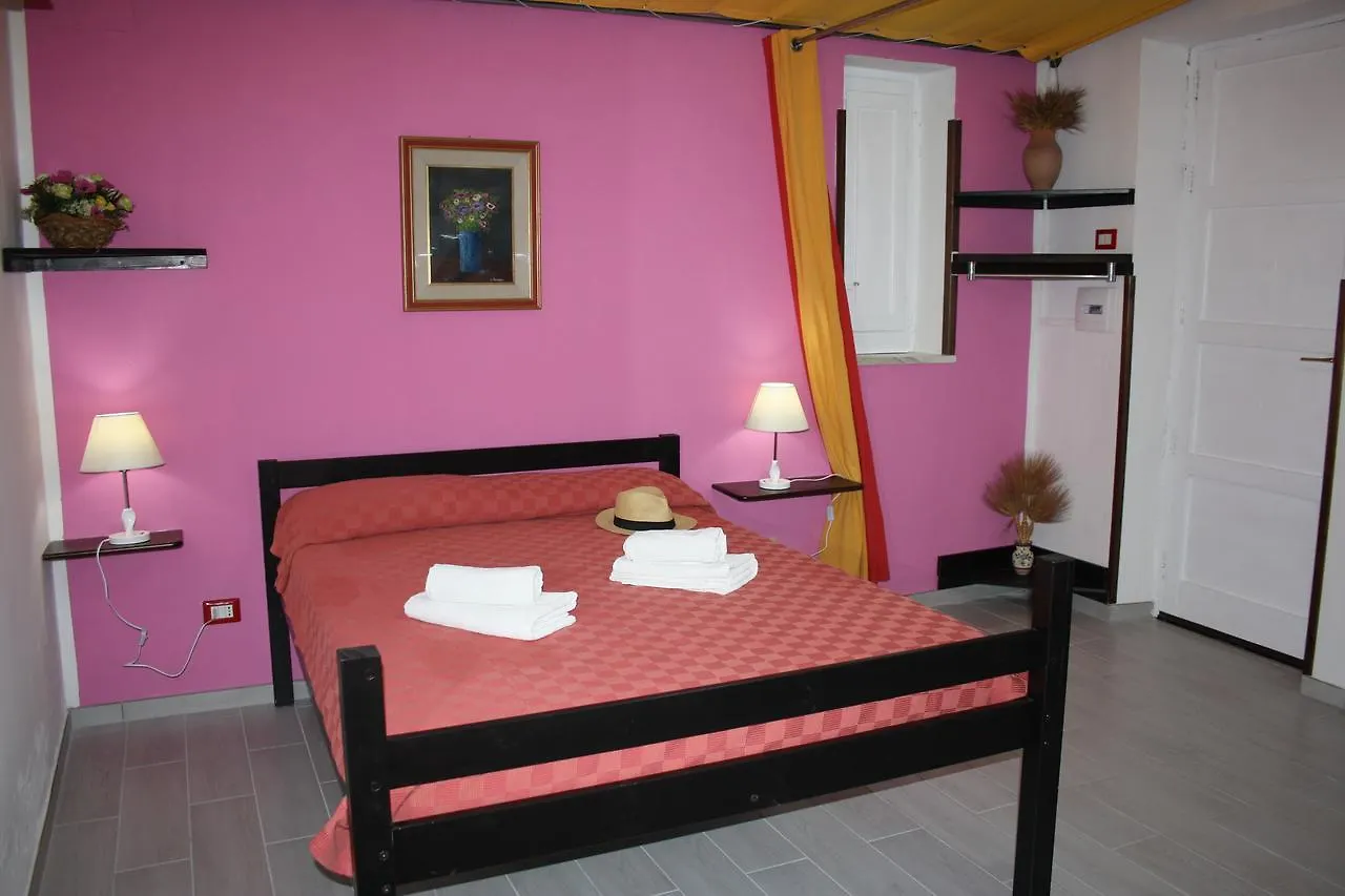 Camere & Case Vacanze Lo Scoglio Castel di Tusa Hébergement de vacances